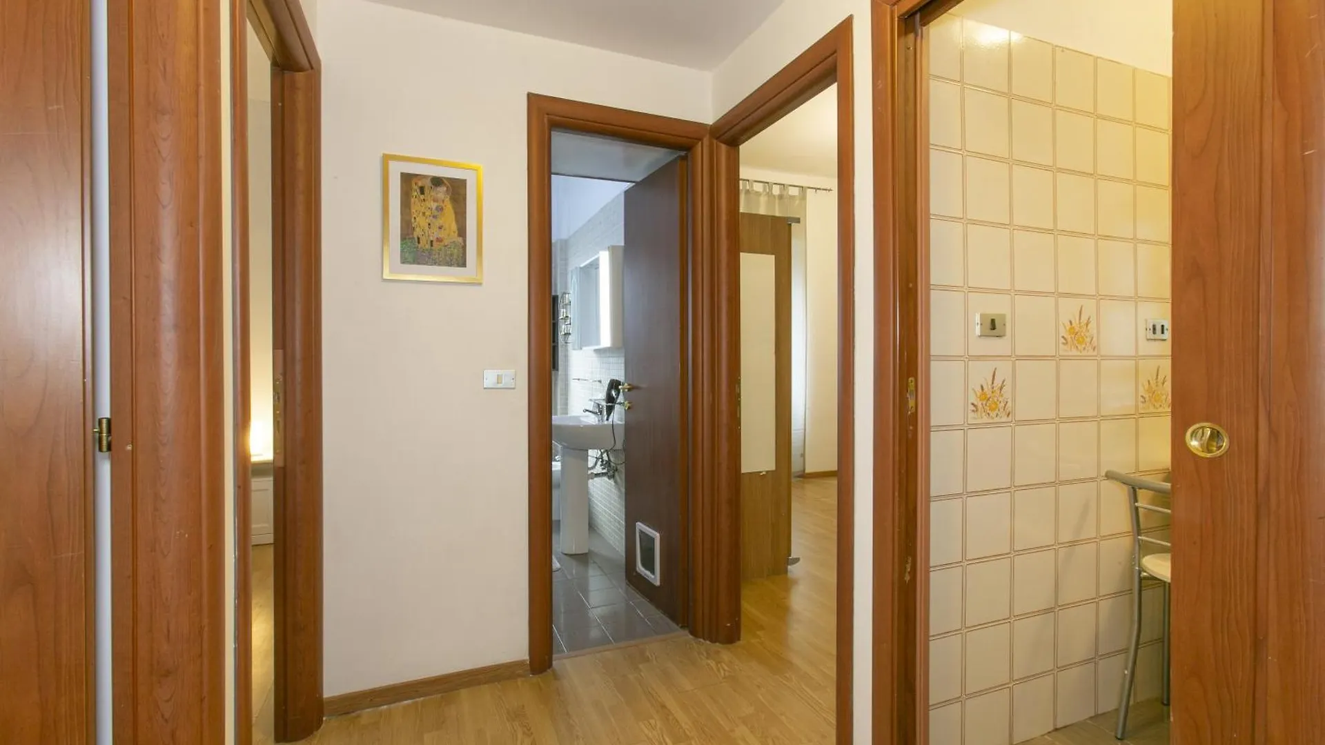 Appartamento A 50 M Dalla Metropolitana Cornelia Rome