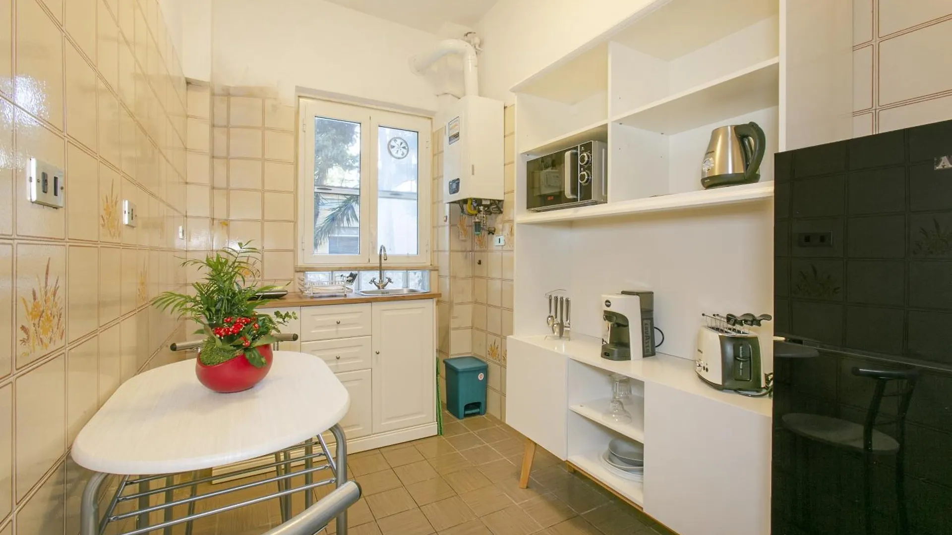Apartment Appartamento A 50 M Dalla Metropolitana Cornelia Rome