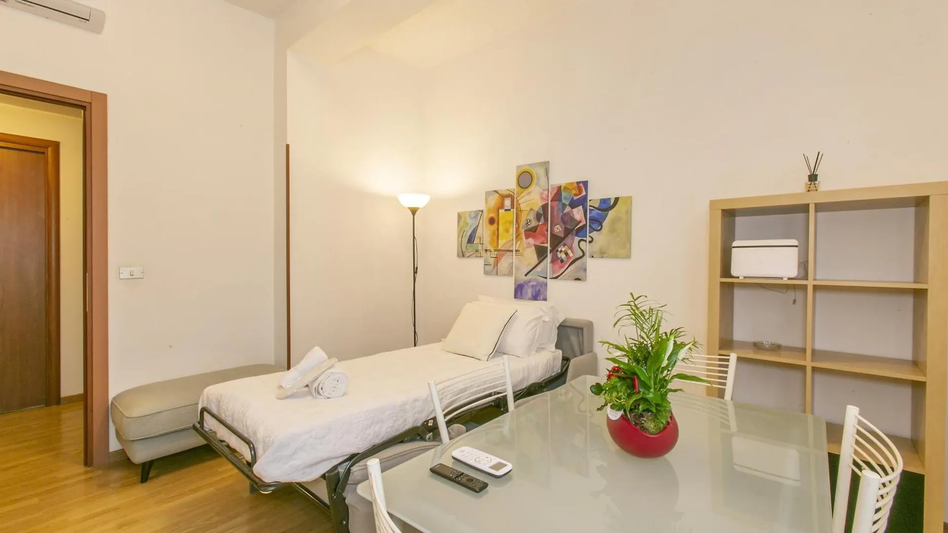 Apartment Appartamento A 50 M Dalla Metropolitana Cornelia Rome Italy