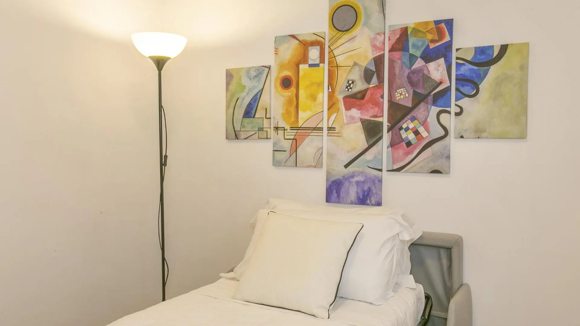Appartamento A 50 M Dalla Metropolitana Cornelia Rome Apartment
